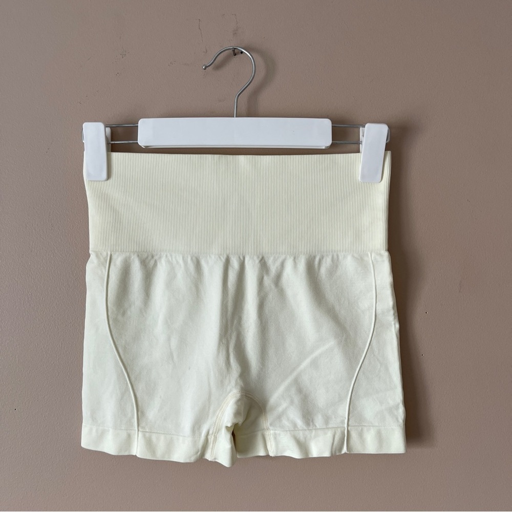 Pale Yellow High Waisted Athletic Biker Shorts Sz S